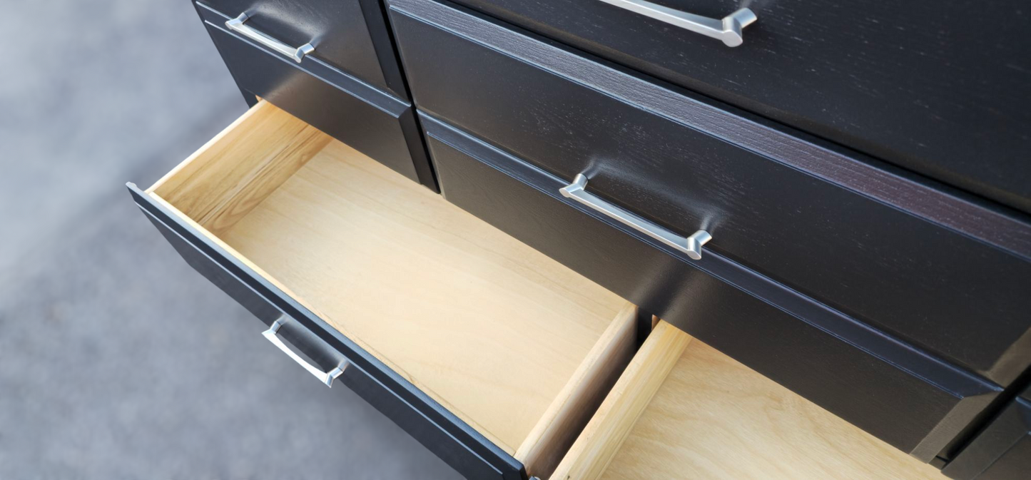 Beautiful fully refinished eight-drawer dresser