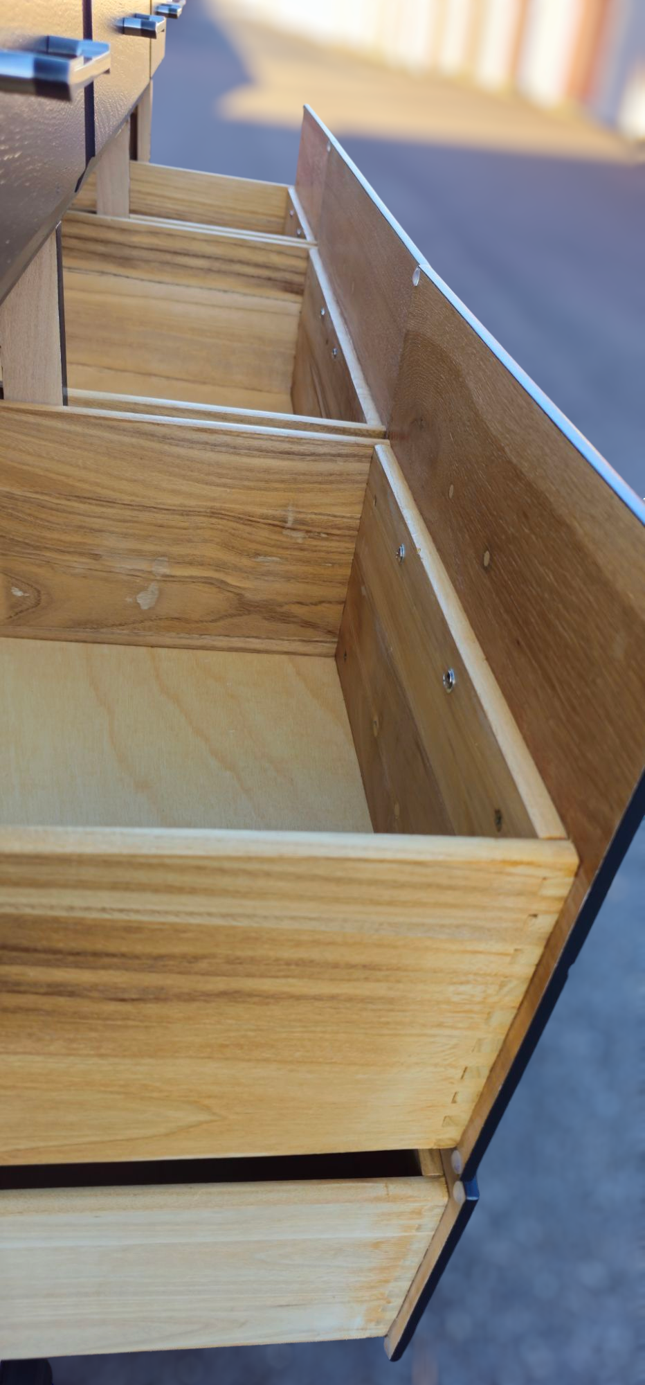 Beautiful fully refinished eight-drawer dresser