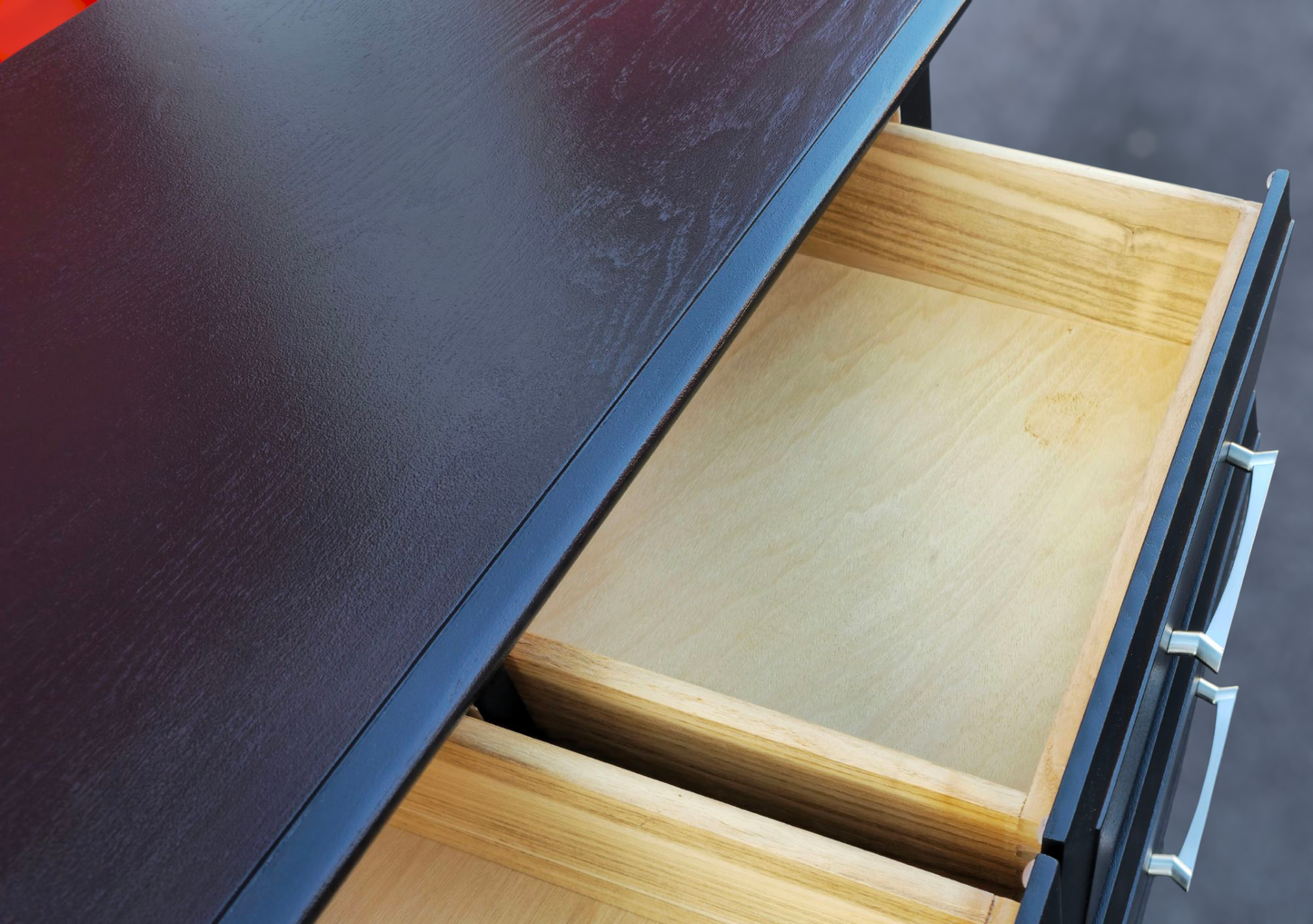 Beautiful fully refinished eight-drawer dresser